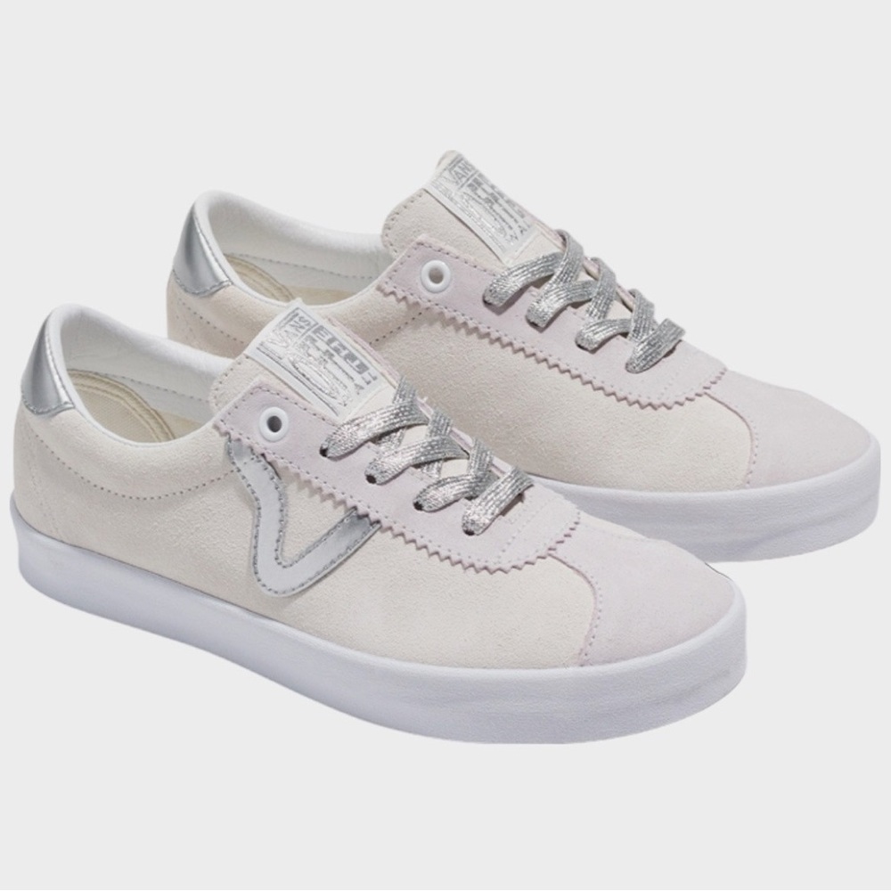 WOMENS VANS SPORT LOW HIGH SHINE SIZE 6.5 VN000CTDDWC